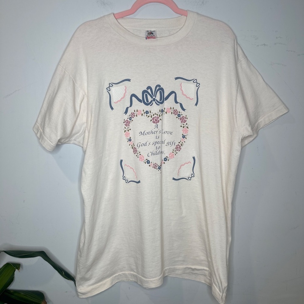 Vintage Fruit of the Loom Mother's Love Floral Heart T-Shirt Cream XL 90s USA